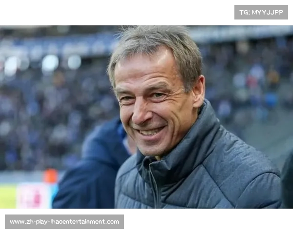 韩国队主帅克林斯曼因亚洲杯表现不佳正式辞职