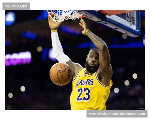 里夫斯精彩助攻詹姆斯开启三分之旅双星联手点燃比赛激情 里夫斯精彩助攻詹姆斯开启三分之旅双星联手点燃比赛激情